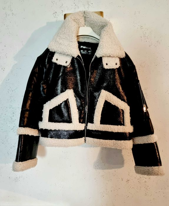 Дамско яке в два цвята