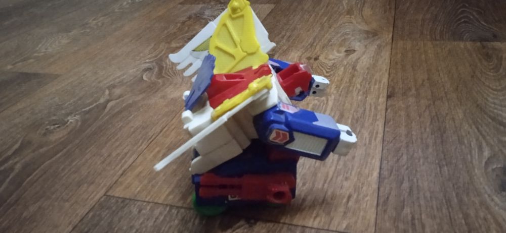 Трансформер Робот-машина