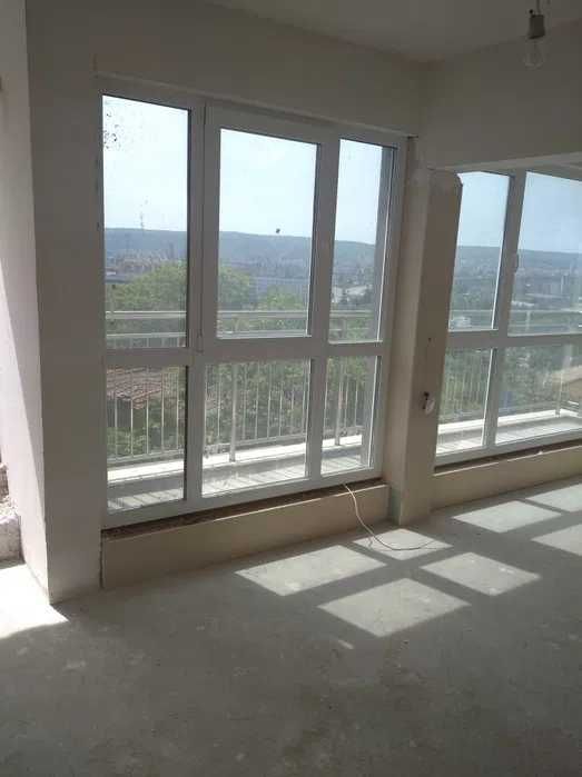 Продава се Двустаен апартамент в Варна, Погреби - 75 кв.м за 1658 €/кв.м - Снимка #3