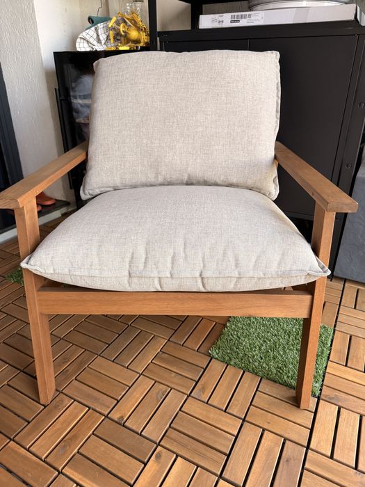 Set mobilier terasa din lemn de esenta tare JYSK