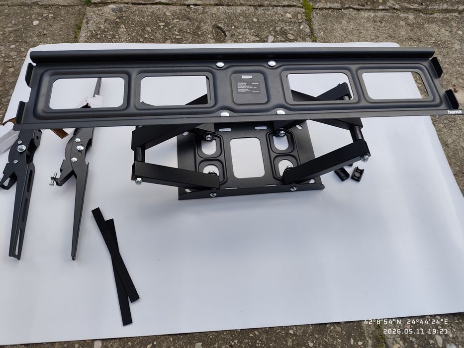 Стойка за телевизор Hama 32"-84"