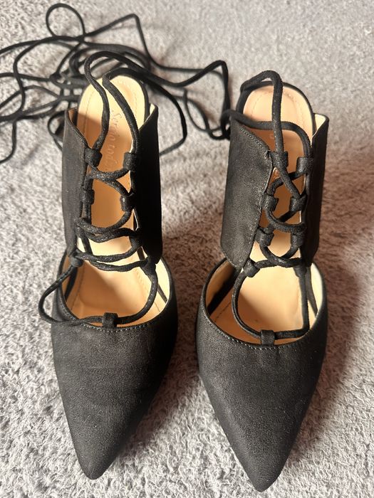 Pantofi cu siret pana la genunchi 39