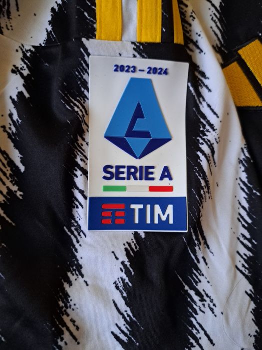 Фланелка на Juventus с подпис на Влахович