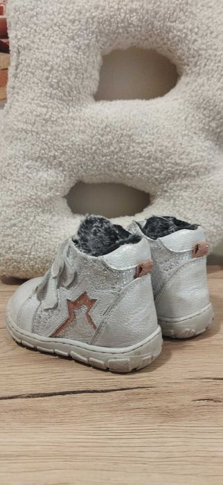 Бебешки боси обувки Боти Ponki Понки. Носени само няколко пъти