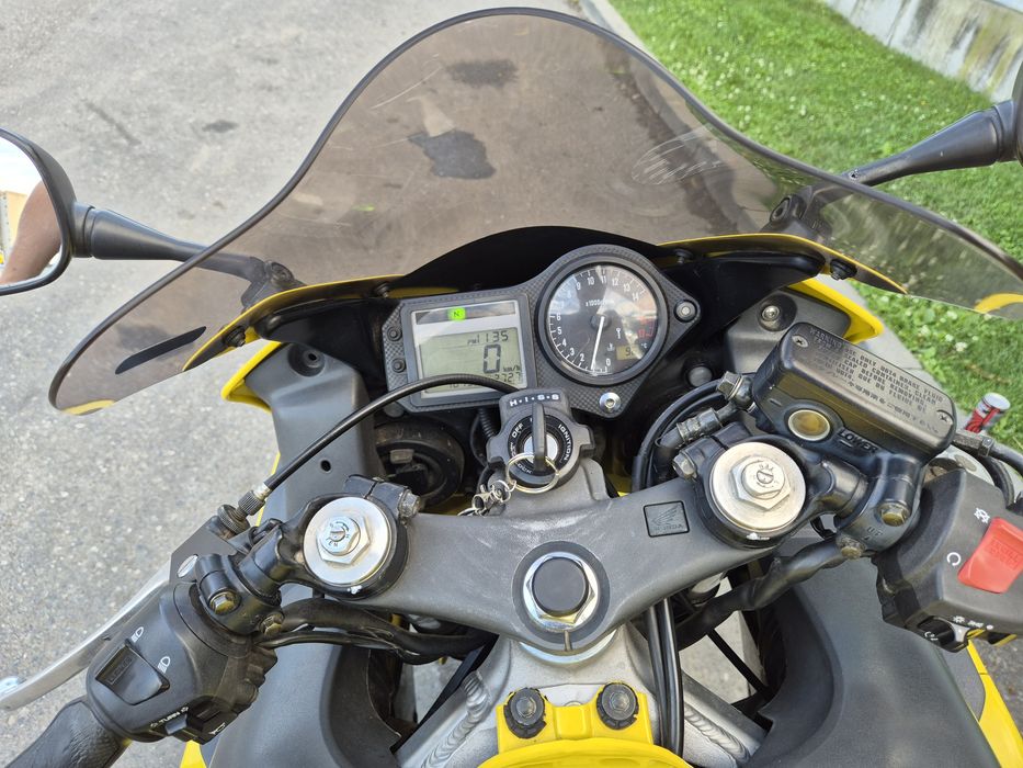 Vand Honda CBR 600 F4I | 2001 | 41.000km | 110cp