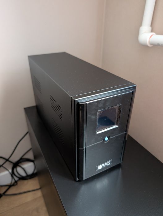 Источник бесперебойного питания SVC V-1200-L-LCD