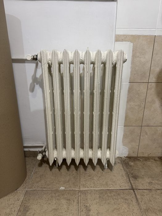 3 calorifere de fonta