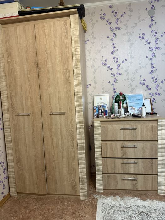 Продам шкаф с комодом в отличном состоянии