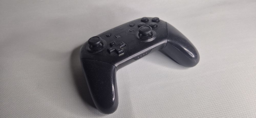 Продам nintendo switch oled