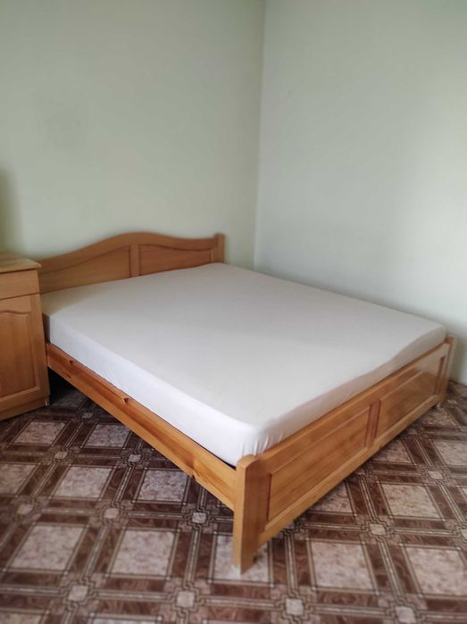 Спален комплект-спалня,гардероб с надстройка и тоалетка