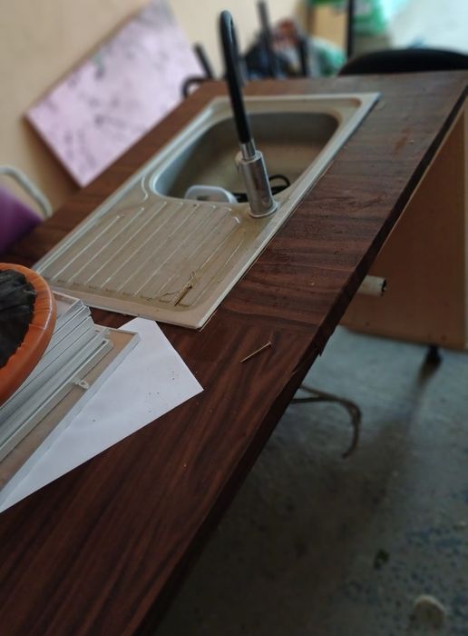 Masca de chiuveta noua și baterie noua