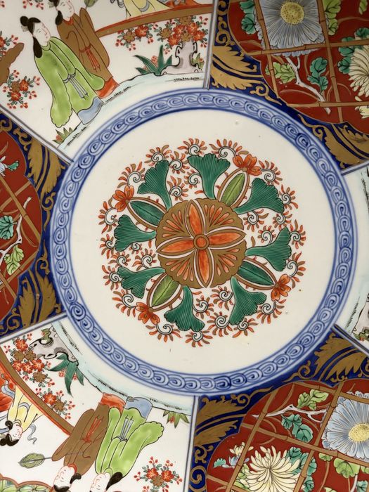 Platou japonez Imari / Kinrande 40 cm – porțelan pictat manual