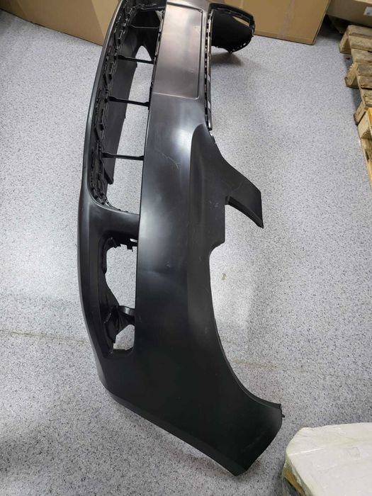 Бампер передний Skoda SUPER B Дорестайл