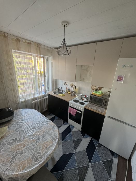 Сдам однокомнатную кв. на догосрочный аренду.Евразия 1. Мкрн Еврзаия