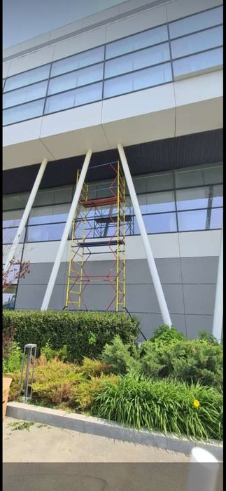 Леса на колесах и Лестница