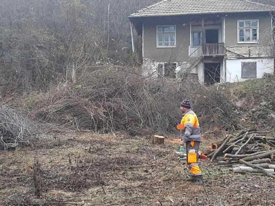 Къща в село Емен, община Велико Търново