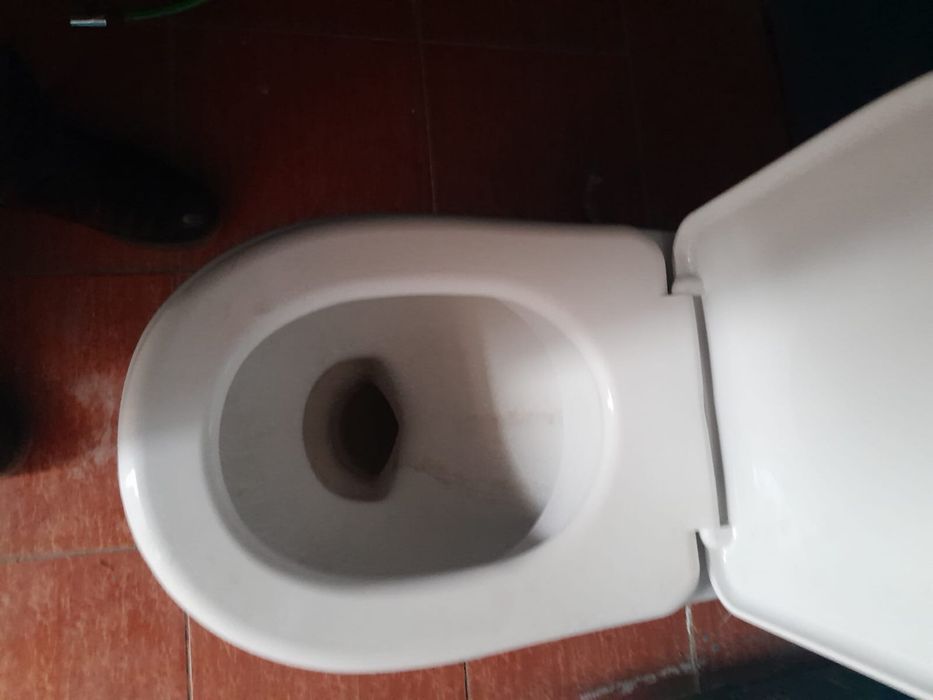 Унитаз продается