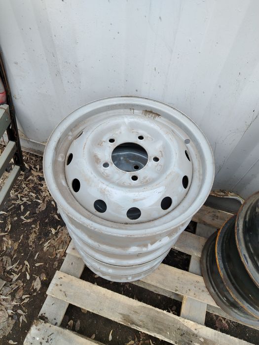 Диски железные  на Ниву