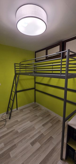 Двуетажно легло SVÄRTA 
надстройка за легло 90x200 с