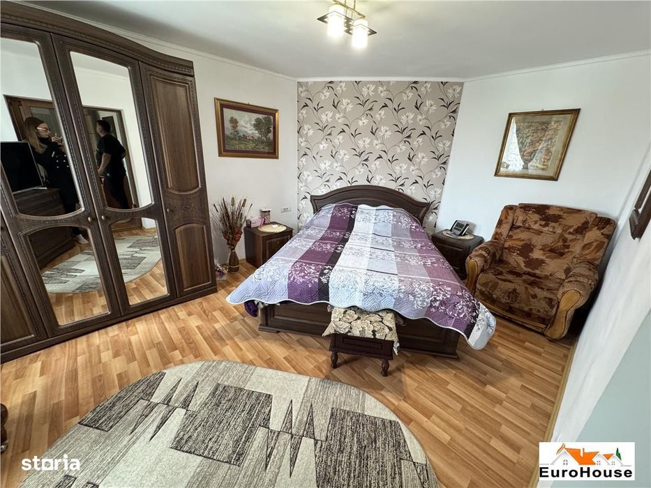Apartament cu 5 camere de vanzare in Alba iulia