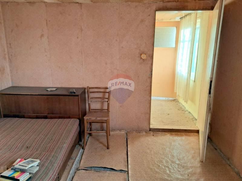 Продава се Къща в с. Светлен, Област Търговище - 120 кв.м за 184 €/кв.м - Снимка #9