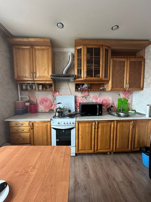 Продам кухонный шкаф