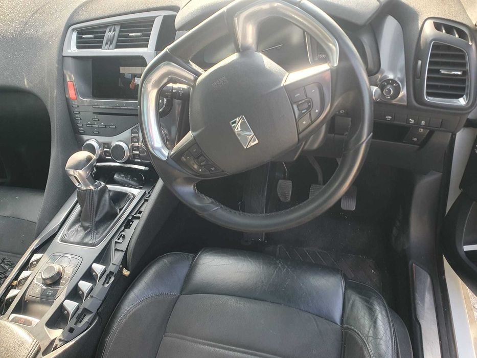 Dezmembrez Citroen DS5 1.6 HDI 2013