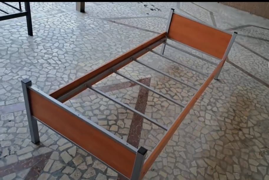 Двухъярусная кровать