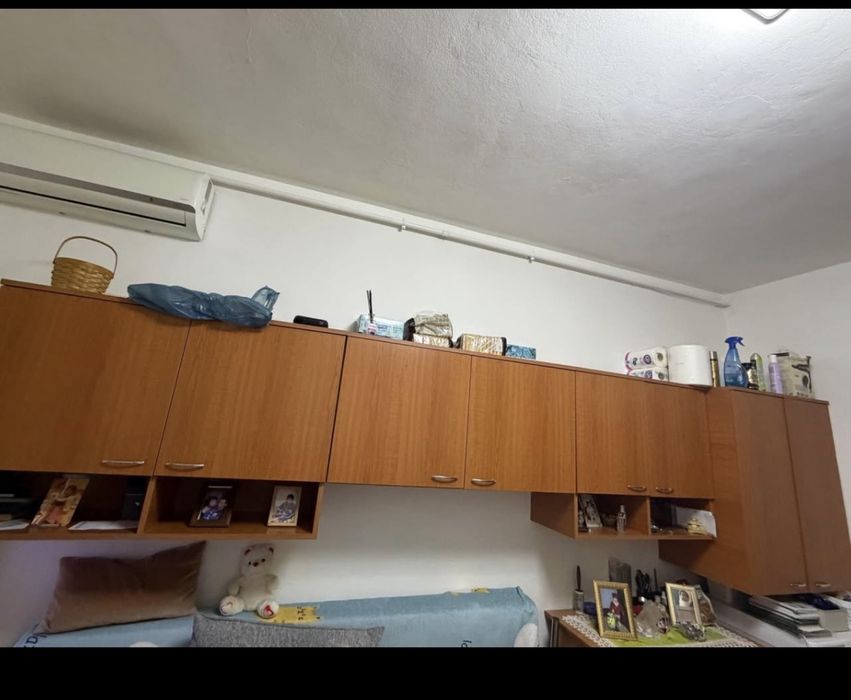 Vand tot ce se vede in poza