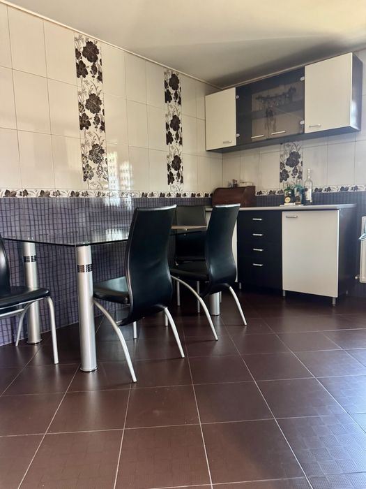 Proprietar închiriez casă în Craiova – Strada Teilor