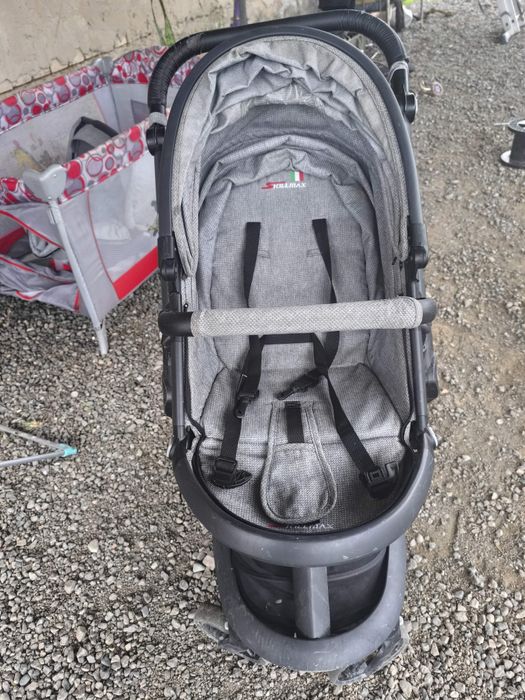 Продам коляску, маневренный.