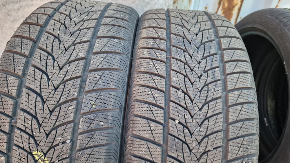 Anvelope 255/45R19 marca Tristar, DOT 2025,8 mm,M+S