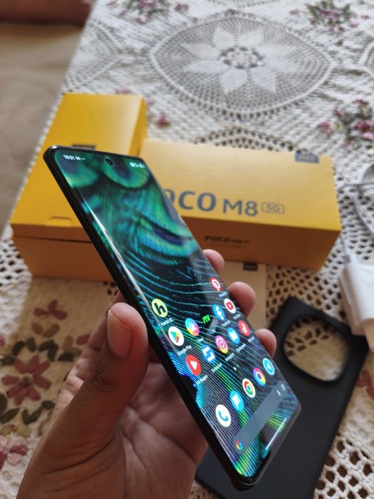 Poco M8 5G 8/256 в идеальном состоянии в полном комплекте (как новый)