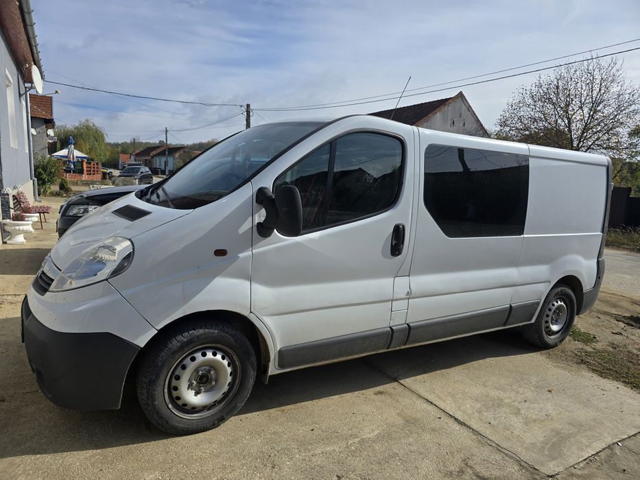 OPEL Vivaro 2014 — imagine 1
