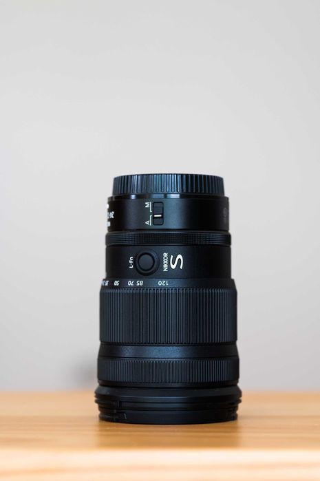 обектив Nikon NIKKOR Z 24-120mm f/4 S