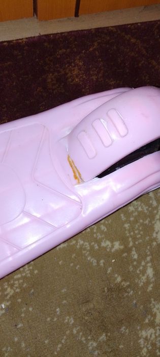 Se vând împreună 100 lei