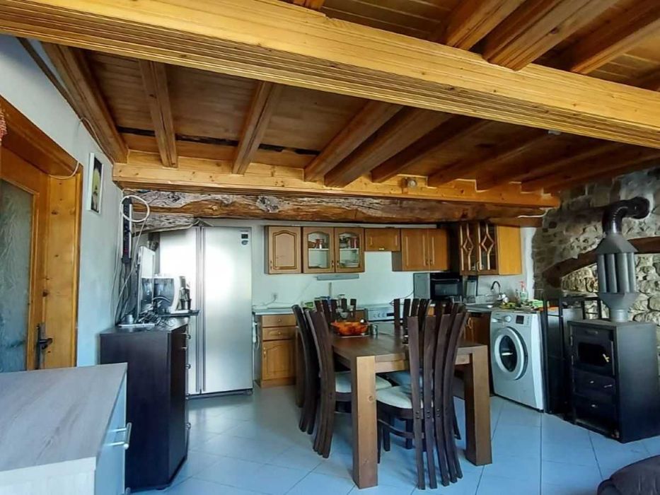 Дава се под наем Къща в Велико Търново, Център - 120 кв.м за 598.23 € - Снимка #3