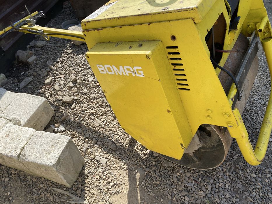 Bomag  cilindru . Diesel