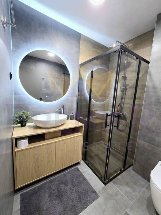 Дава се под наем Тристаен апартамент в Варна, Бриз - 80 кв.м за 1224 € - Снимка #8