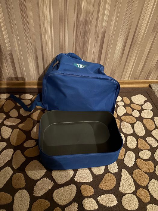 Vând ghiozdan fotbal