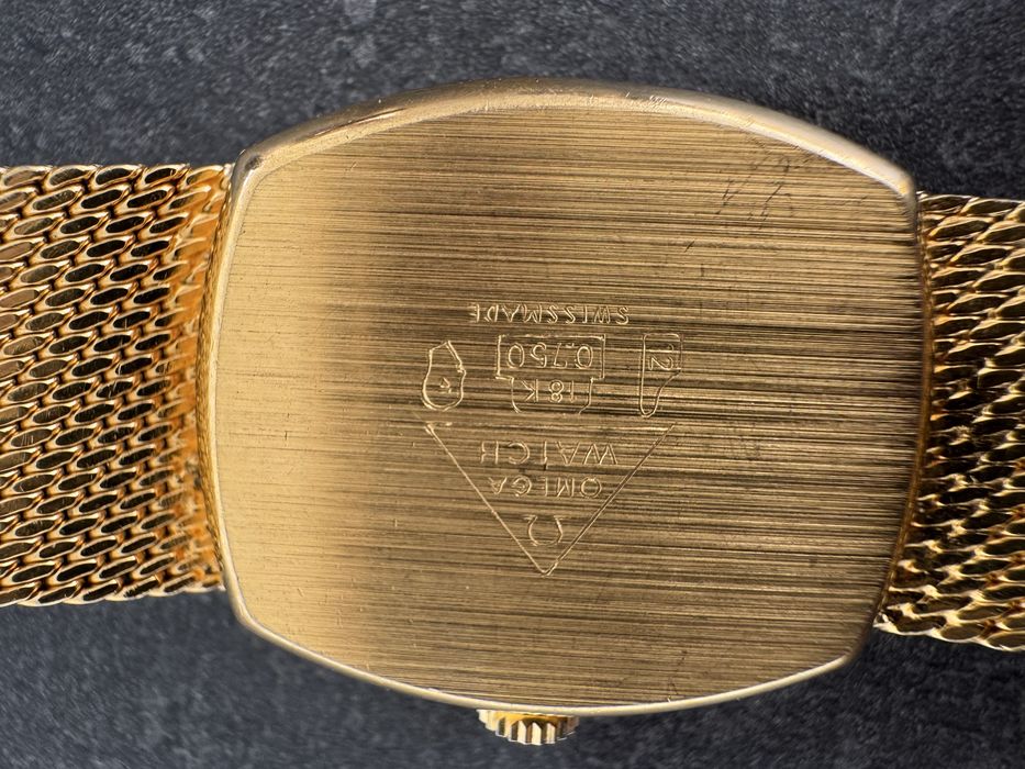 Ceas Vintage placat cu aur