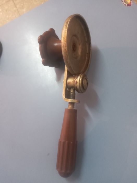 Ножницы для пластиковых труб.