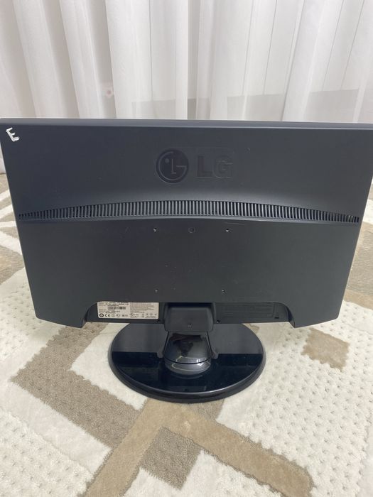 Монитор lg flatron