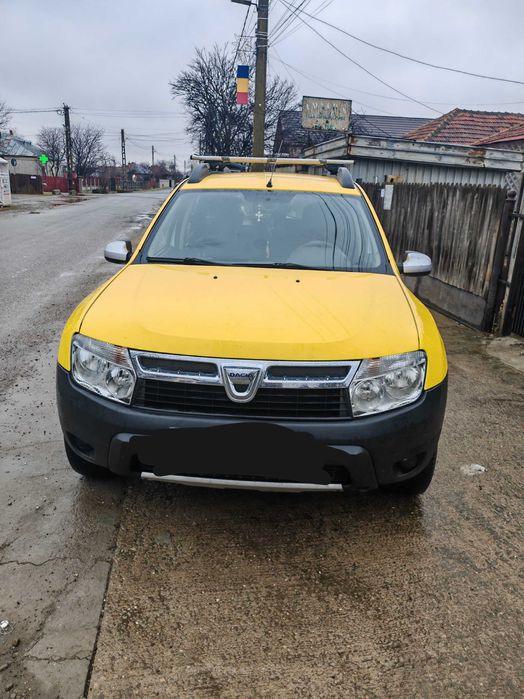 Vând Dacia Duster