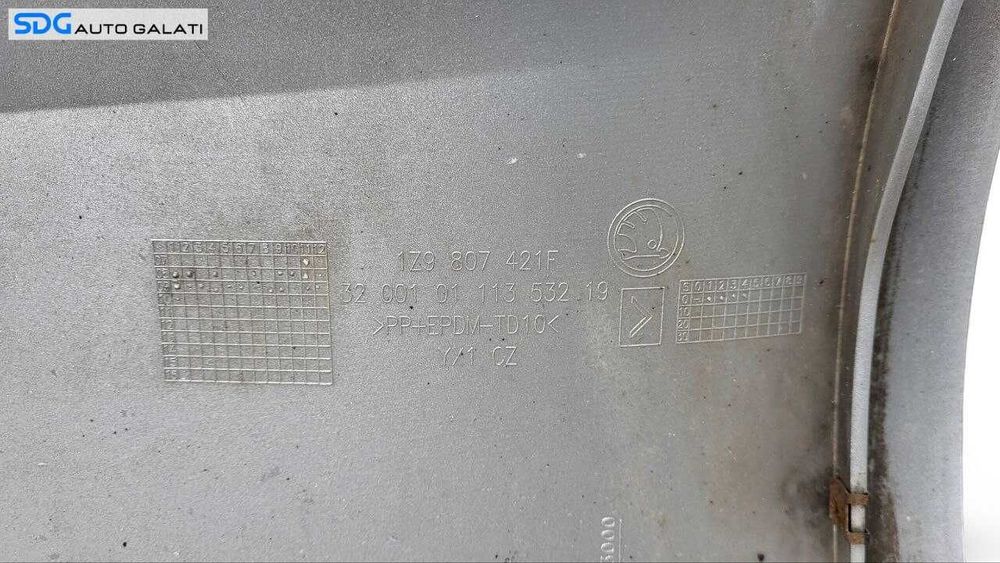 Bara Spoiler Spate Skoda Octavia 2 Facelift FL 2008 - 2013 Cod 1Z9807421F [LC3435]