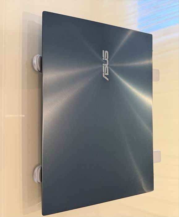 ASUS ZenBook Duo 14 UX481 (Dual Screen)