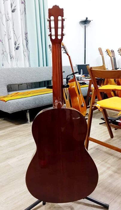 Yamaha G231 ll chitară clasică corzi nylon plus tuner și capodastru
