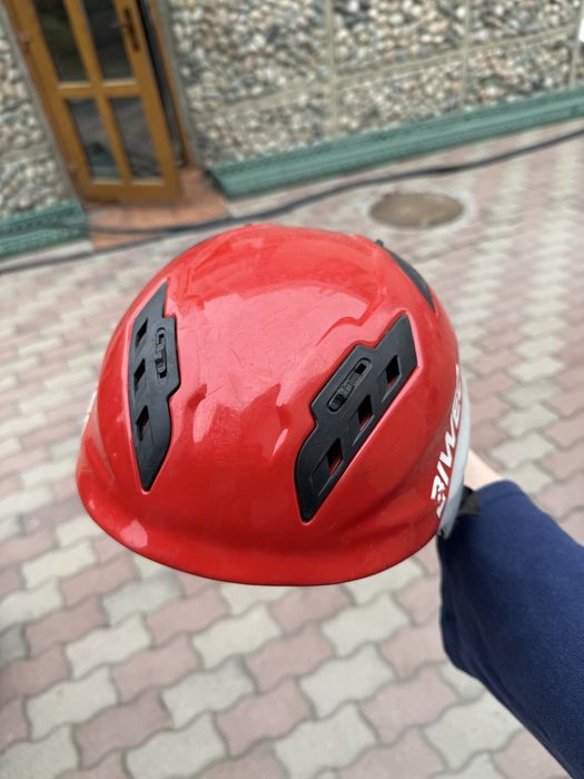 Продам шлем для лыжи