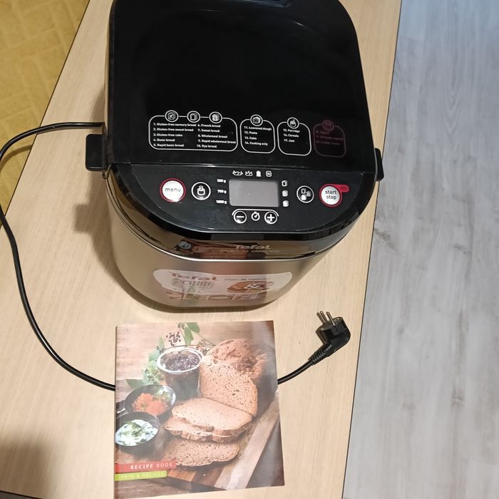 Mașina de făcut pâine Tefal -1kg