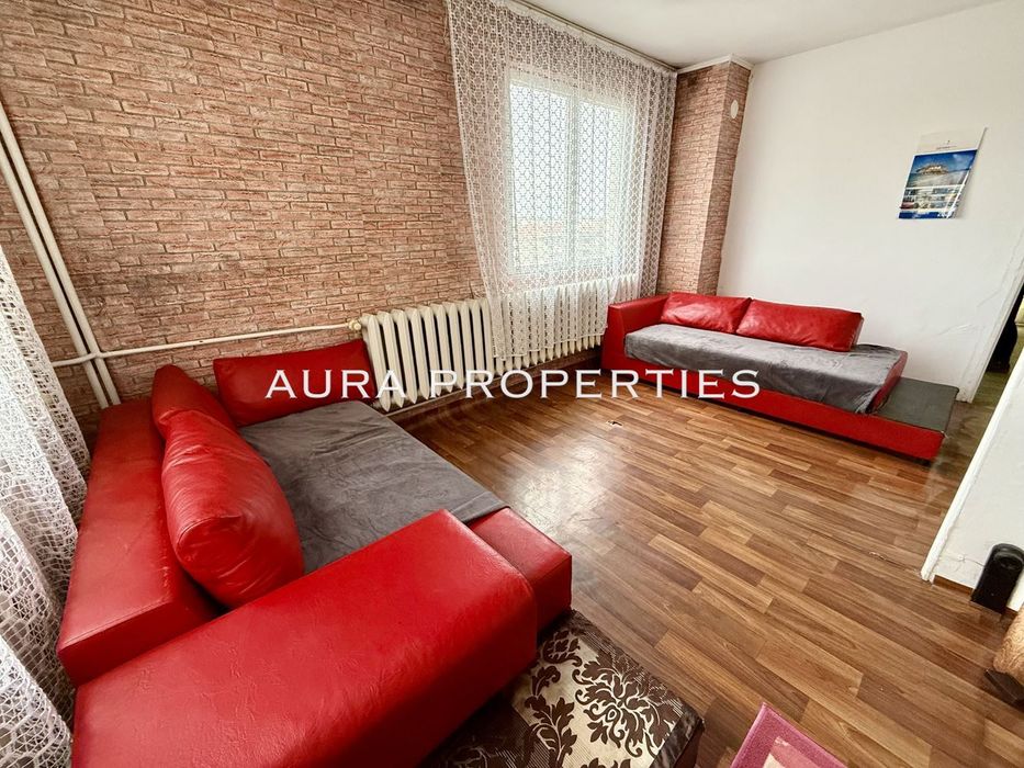 Дава се под наем Тристаен апартамент в Разград, Център - 75 кв.м за 306 € - Снимка #2